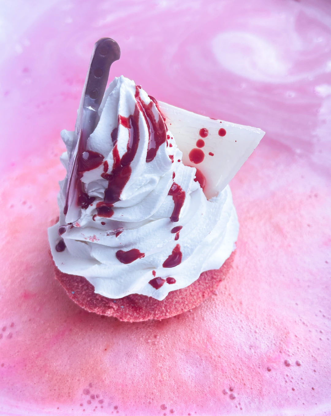 deadly dexter CUPCAKE BATH BOMB 170g