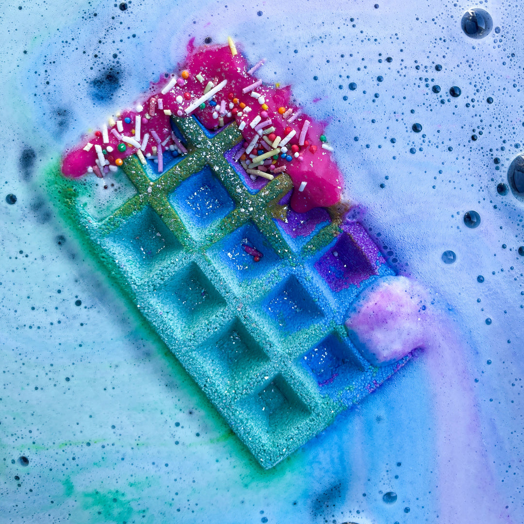 CAKE OVERLOAD WAFFLE BATH BOMB 180g
