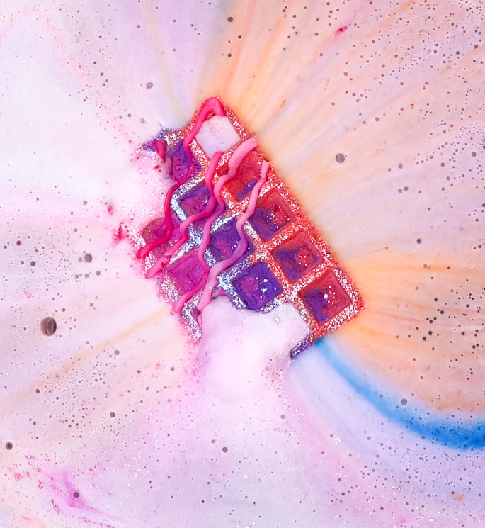 PINKY SWEAR WAFFLE BATH BOMB 180g