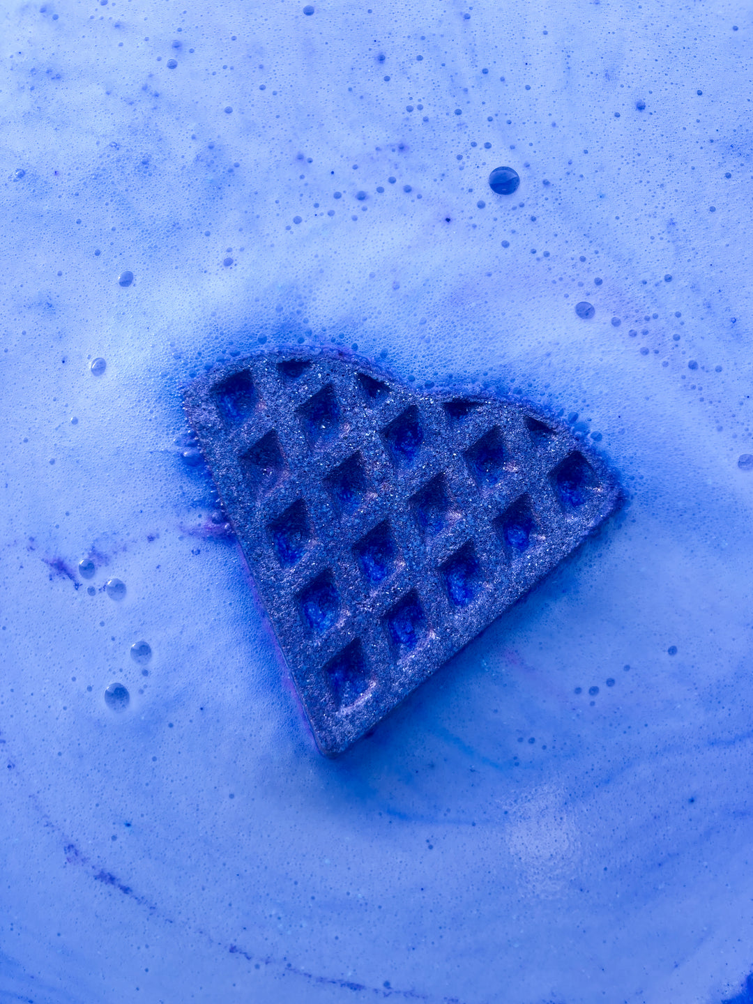 mallow me out COCKTAIL WAFFLE BATH BOMB 65g
