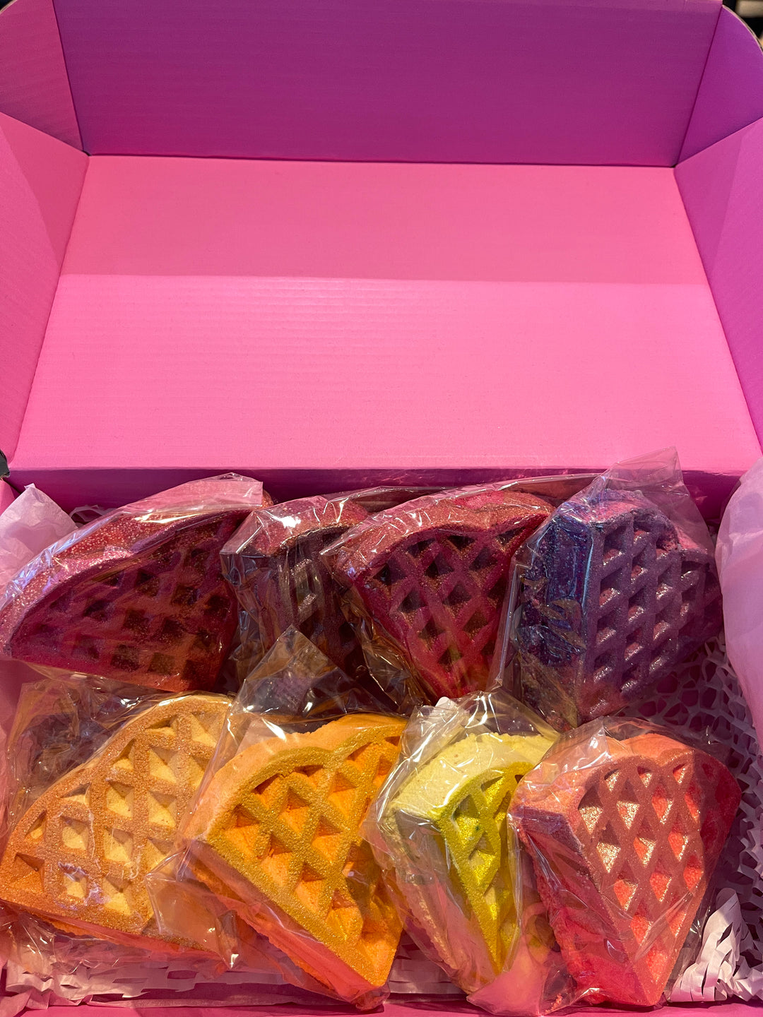 lucky dip cupid arrow’s cocktail waffle bath bomb 65g