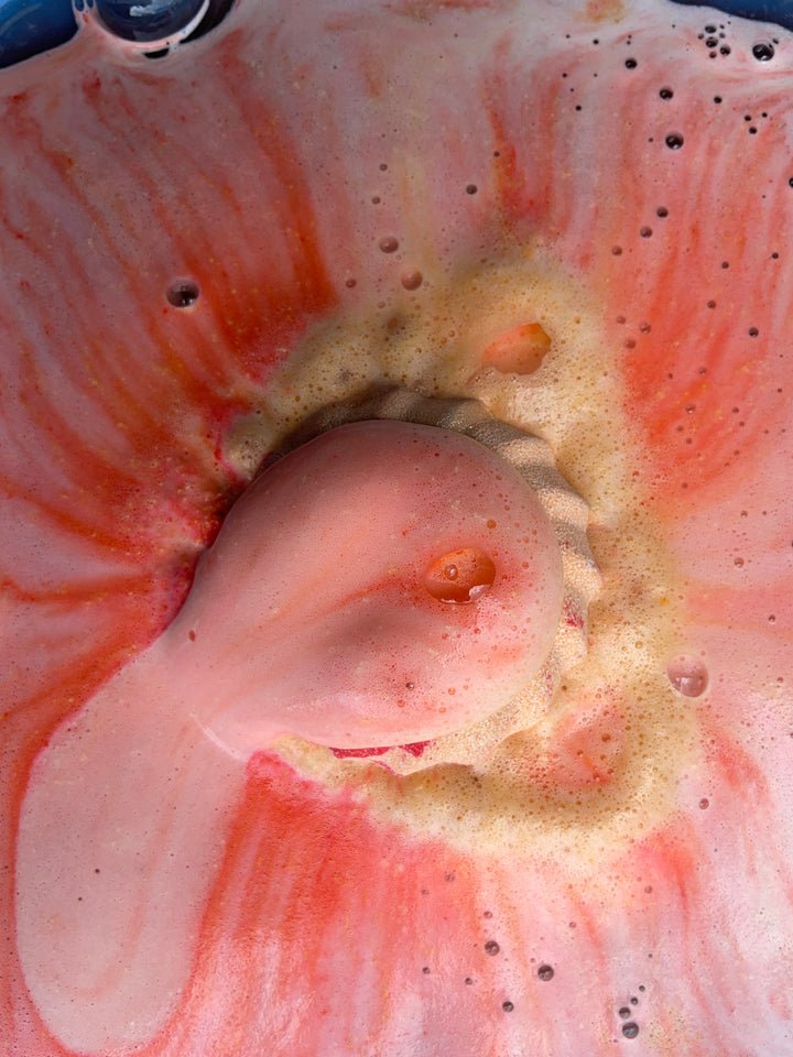 Peachy Keen Donut Bath Bomb 180g
