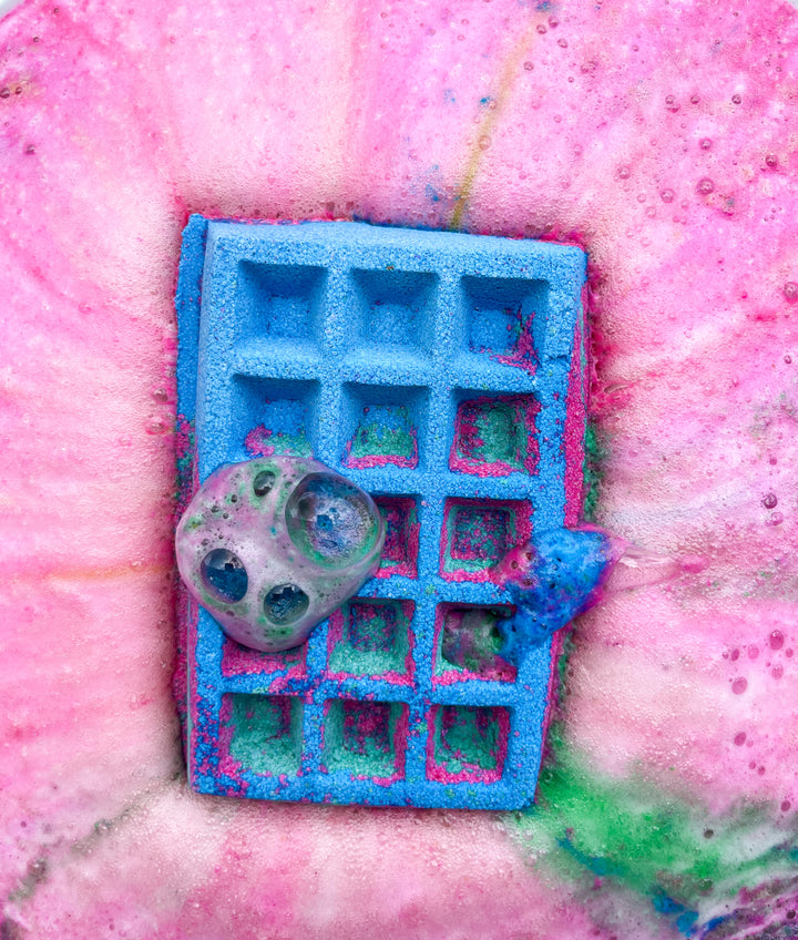 overgrown wonderland WAFFLE BATH BOMB 180g