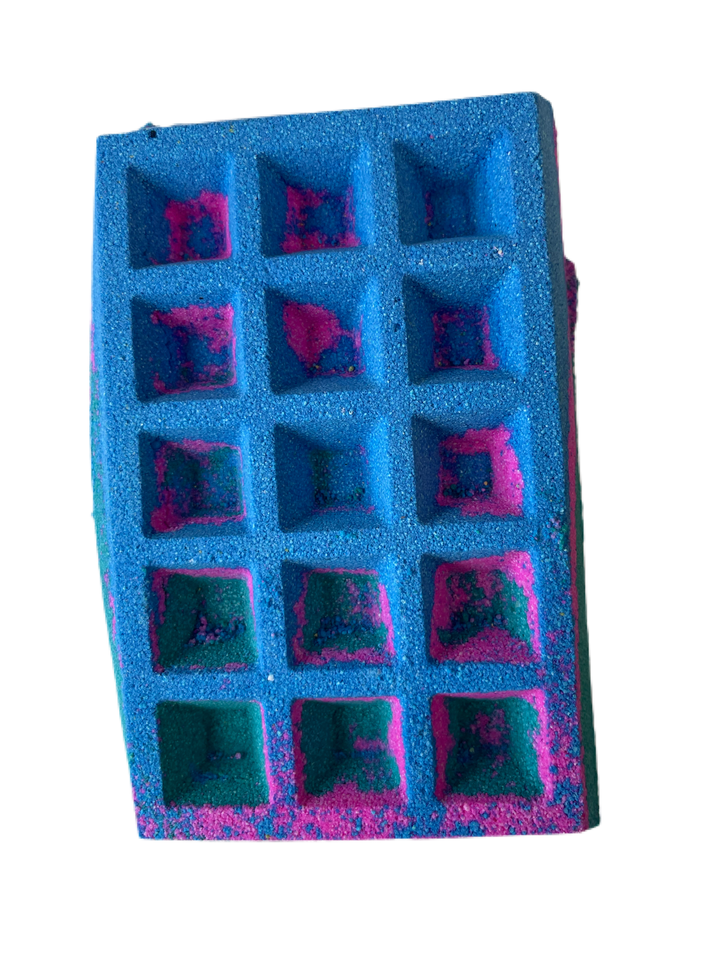 overgrown wonderland WAFFLE BATH BOMB 180g